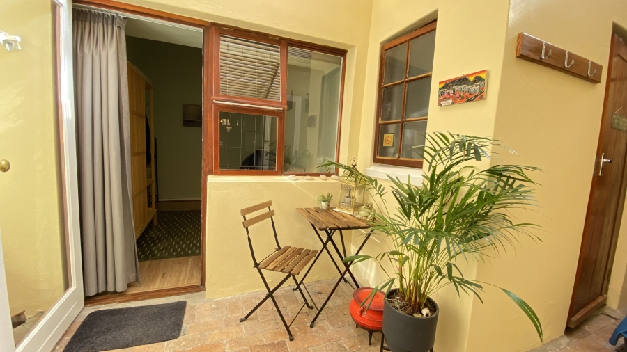 2 Bedroom Property for Sale in Simons Town Western Cape